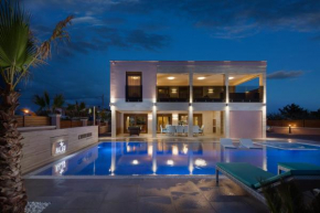 Luxury villa with a swimming pool Vir - 18568